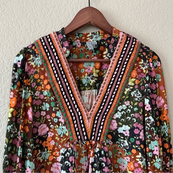 Bl^nk London x Anthropologie STEPHANIE Black Floral V-Neck Size M - Picture 2 of 11